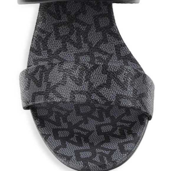 Dkny Size 7 Sandals  Hazel  Logo Print NWOB - Picture 5 of 6